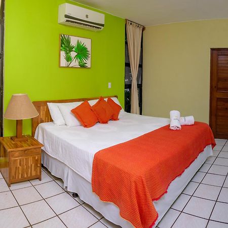 Banana Palms Hotel Ріо-Дульсе Екстер'єр фото