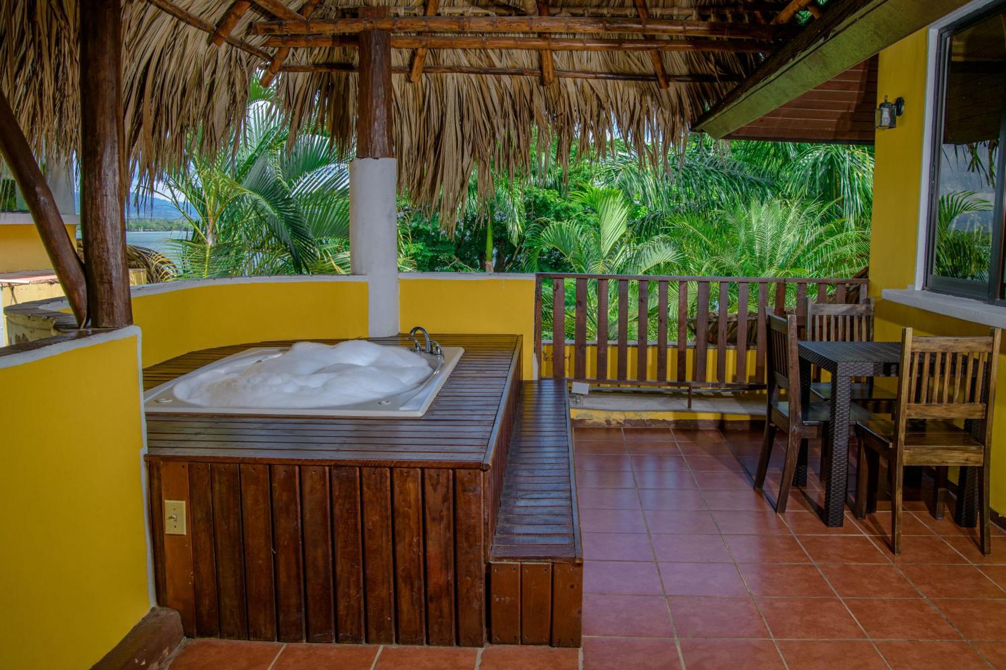Banana Palms Hotel Ріо-Дульсе Екстер'єр фото